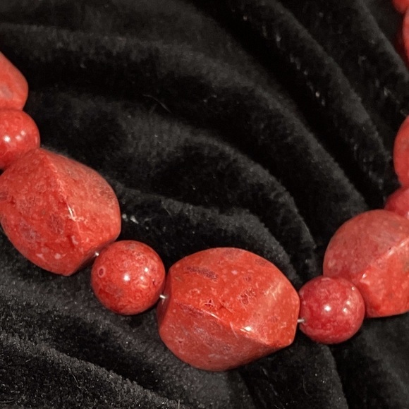 Red coral spiral bead necklace by Jay King - Picture 7 of 10